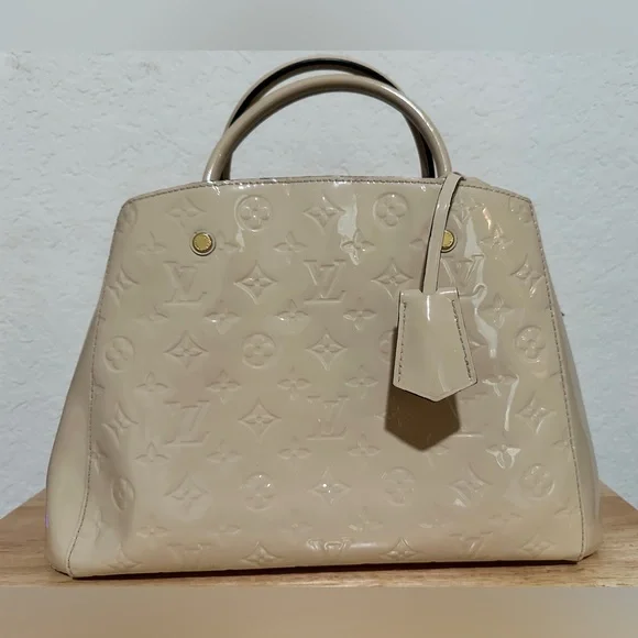 Louis Vuitton Monogram Vernis Montaigne - Patent Leather - Picture 2 of 13